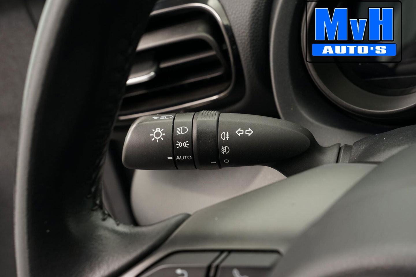 Toyota Yaris 1.5 Hybrid Business Plus|CAMERA|LED|CARPLAY|ACC