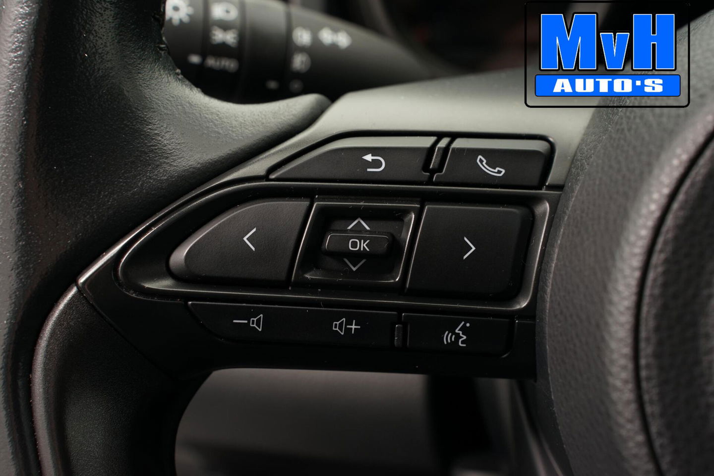 Toyota Yaris 1.5 Hybrid Business Plus|CAMERA|LED|CARPLAY|ACC