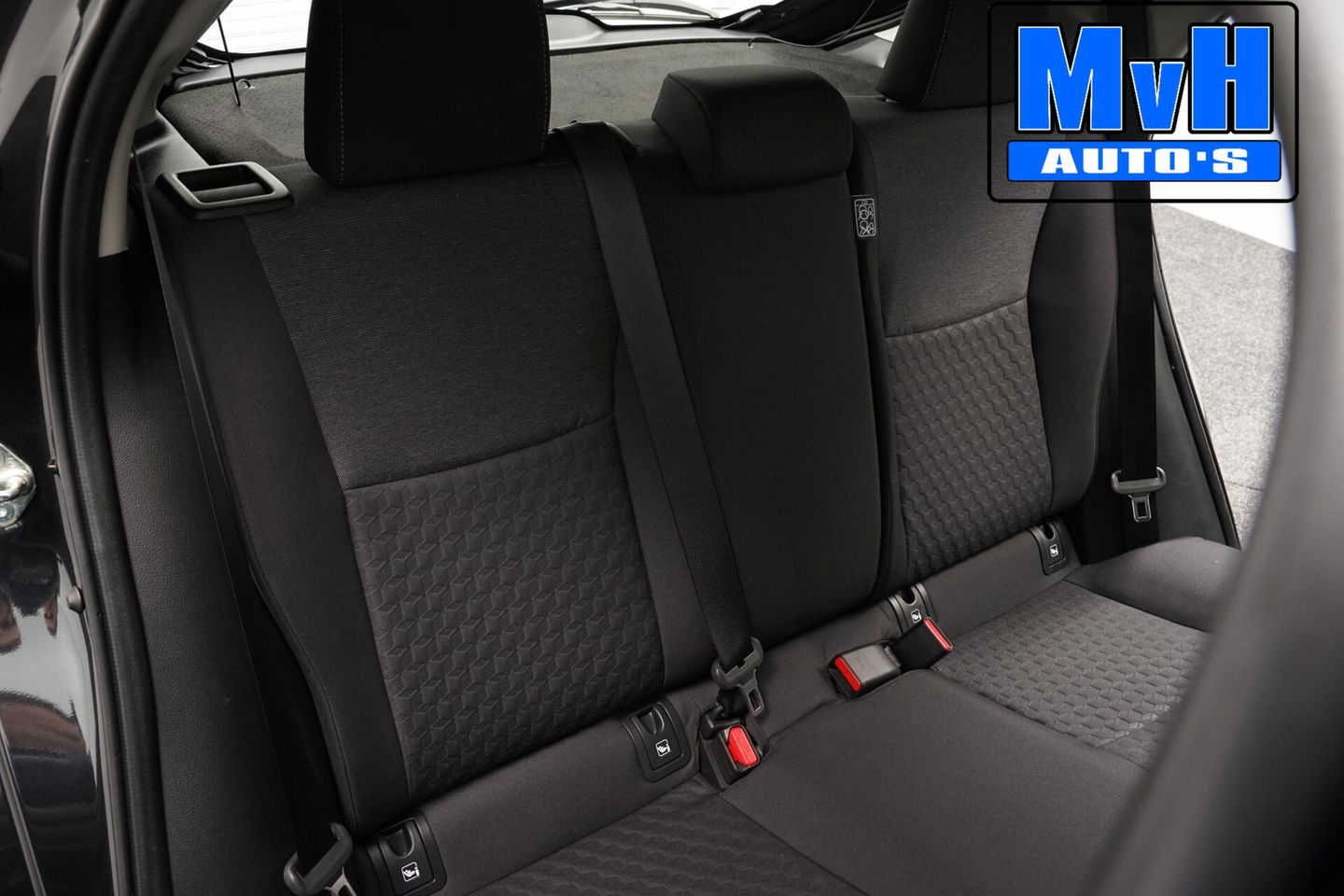 Toyota Yaris 1.5 Hybrid Business Plus|CAMERA|LED|CARPLAY|ACC