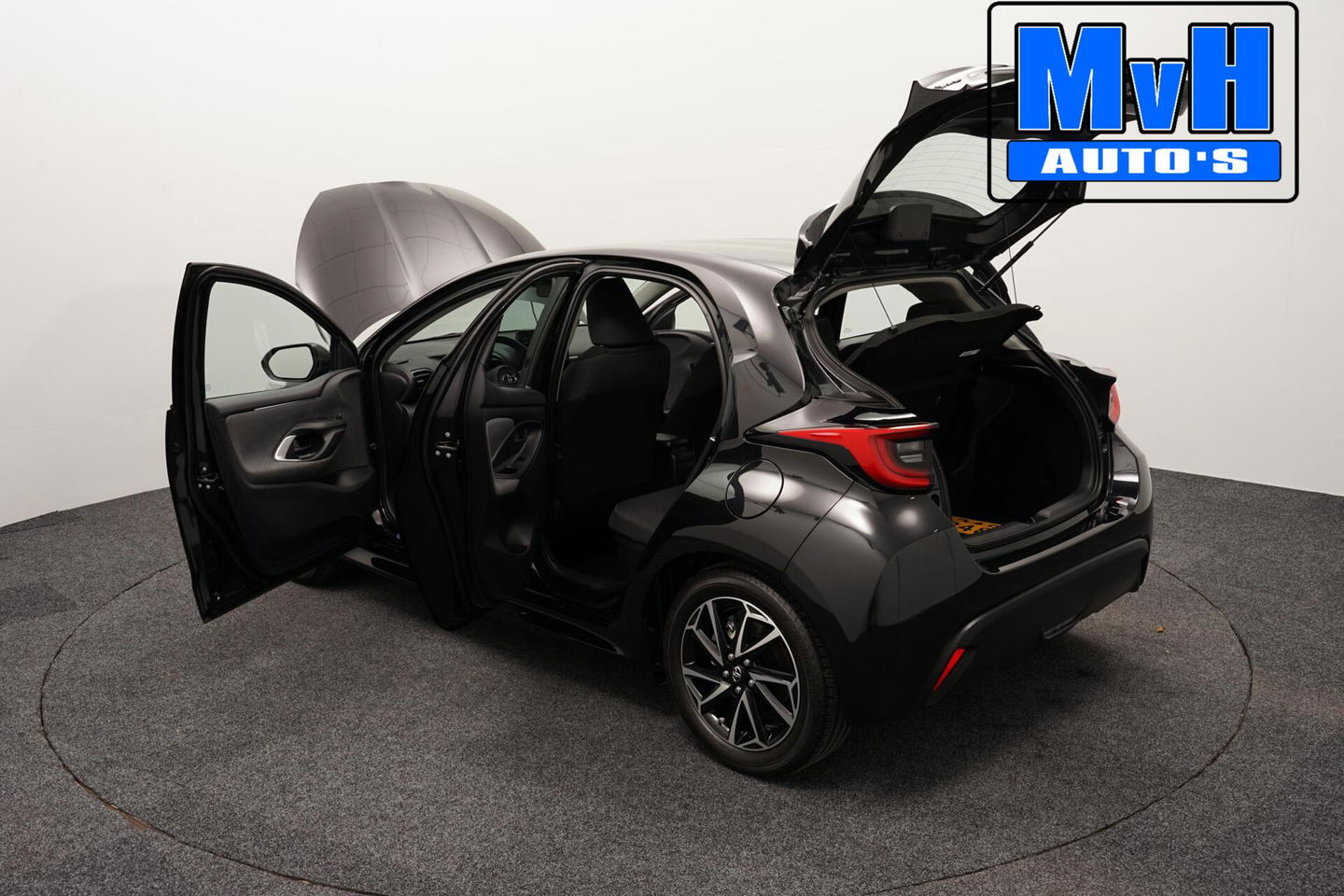 Toyota Yaris 1.5 Hybrid Business Plus|CAMERA|LED|CARPLAY|ACC