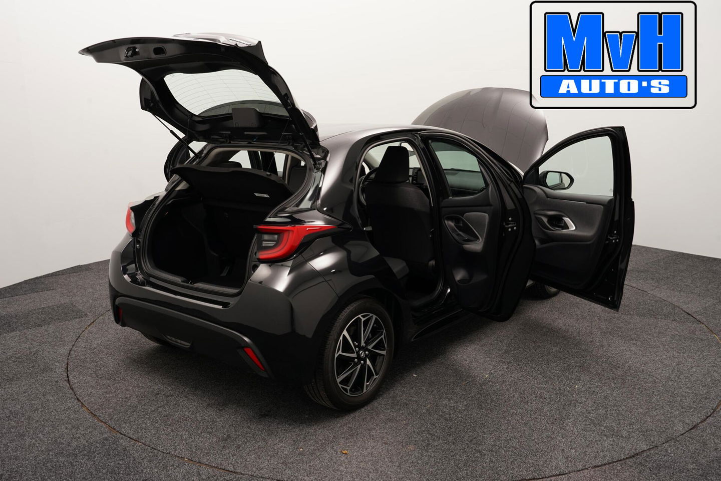 Toyota Yaris 1.5 Hybrid Business Plus|CAMERA|LED|CARPLAY|ACC