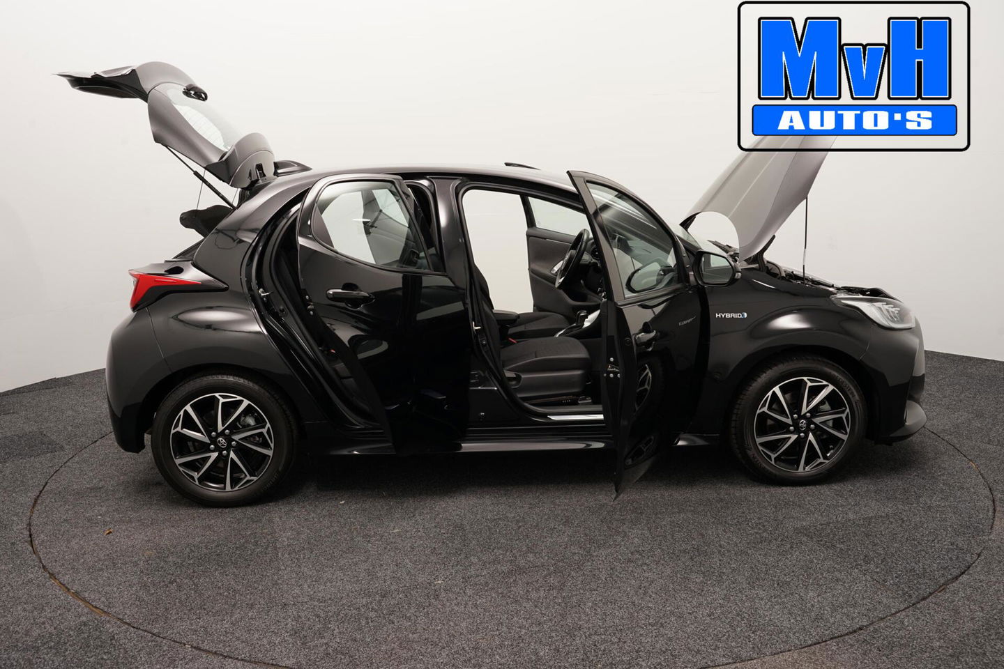 Toyota Yaris 1.5 Hybrid Business Plus|CAMERA|LED|CARPLAY|ACC