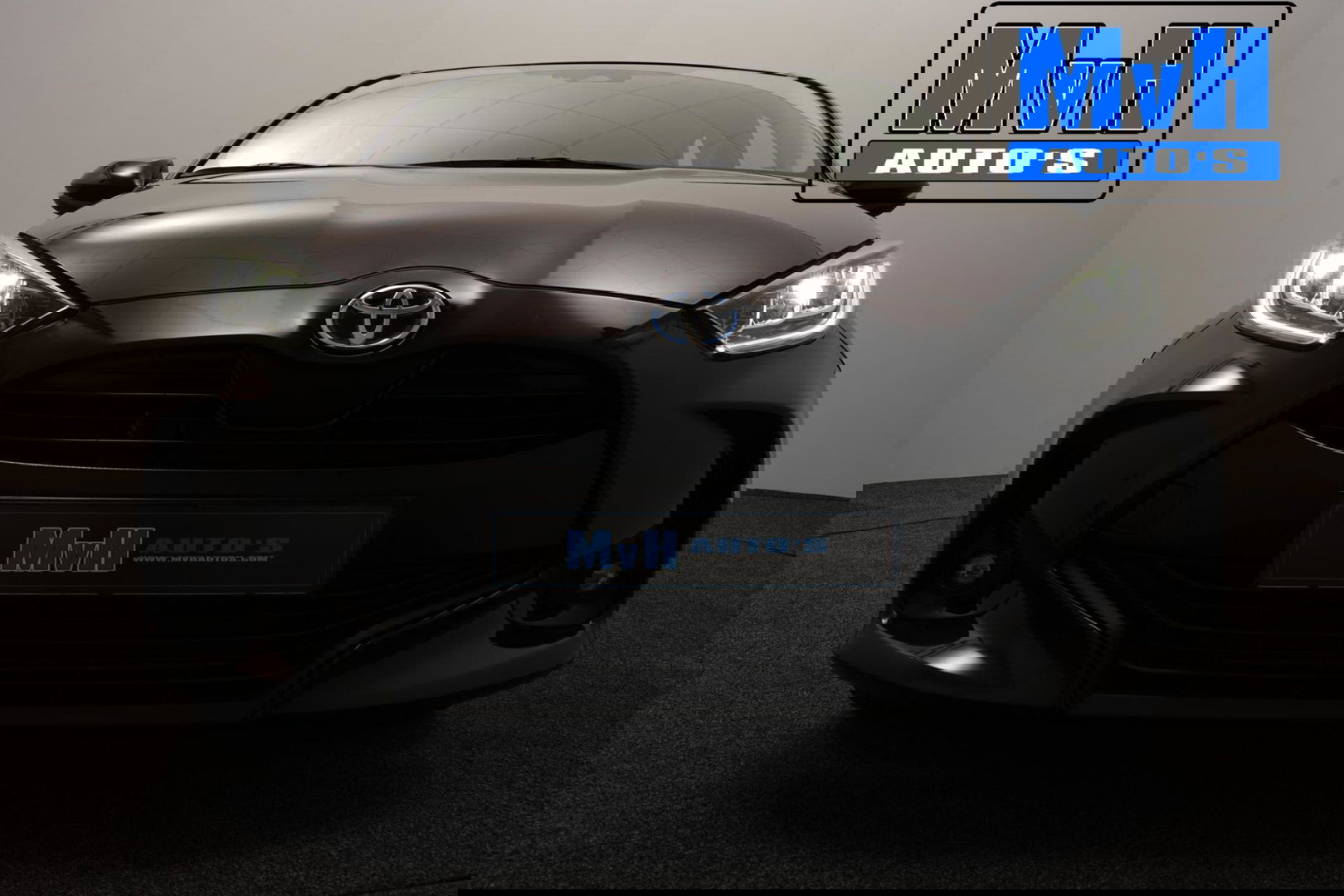 Toyota Yaris 1.5 Hybrid Business Plus|CAMERA|LED|CARPLAY|ACC