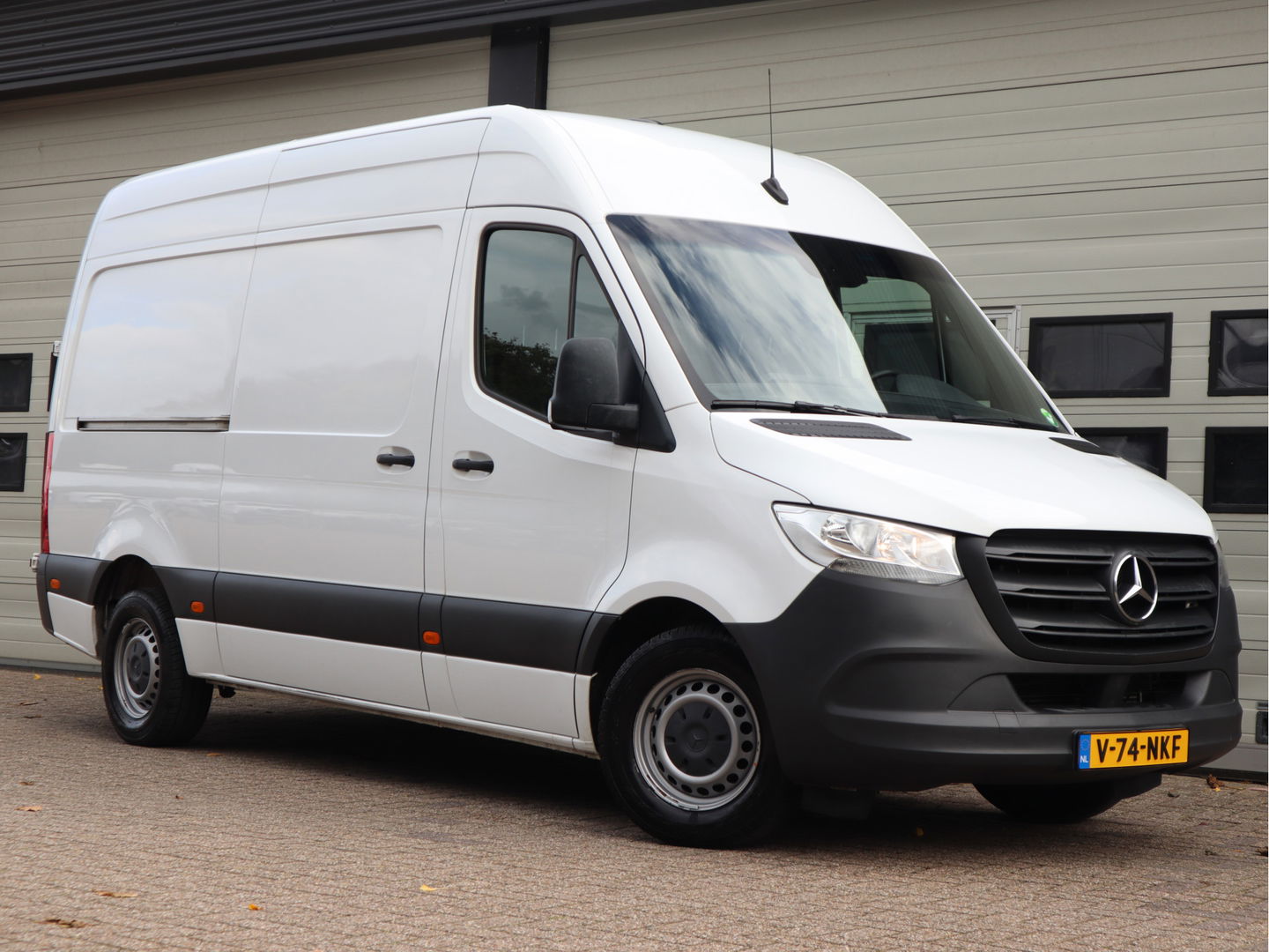 Mercedes-Benz Sprinter 319 CDI V6 Automaat L2H2 - BW Inrichting - 3,5t KG Trekhaak - Standkachel