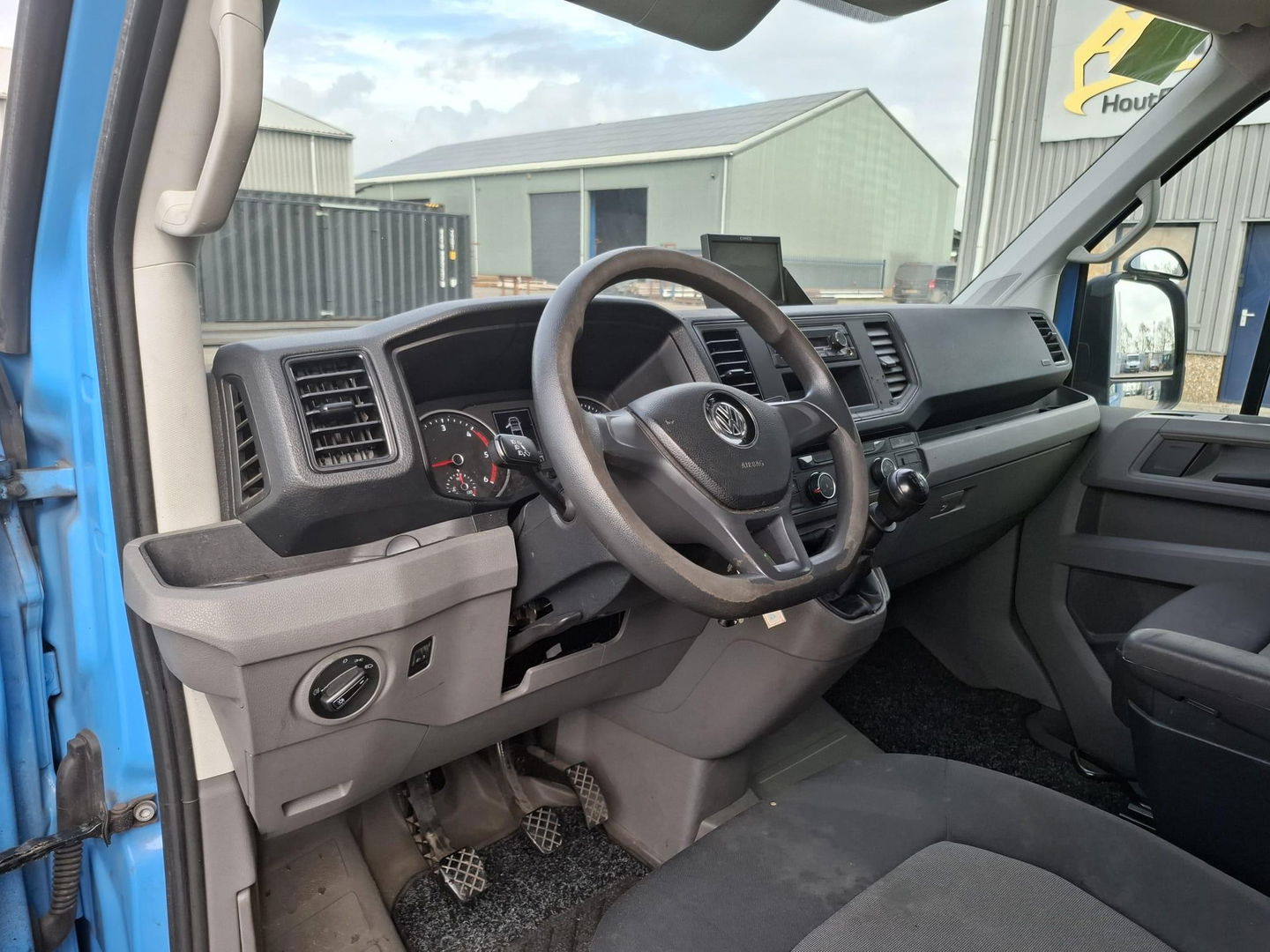Volkswagen Crafter 35 2.0 TDI L4H3 BAKWAGEN MET DEUREN / EURO 6 / N.A.P / DEALER ONDERHOUDEN