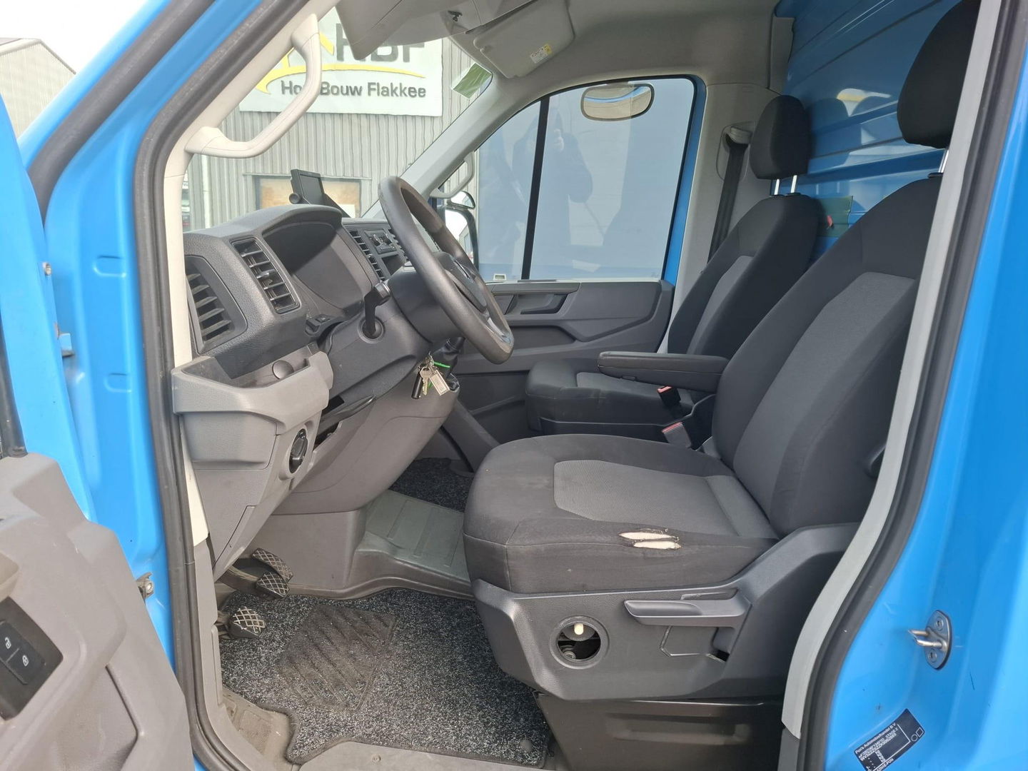 Volkswagen Crafter 35 2.0 TDI L4H3 BAKWAGEN MET DEUREN / EURO 6 / N.A.P / DEALER ONDERHOUDEN