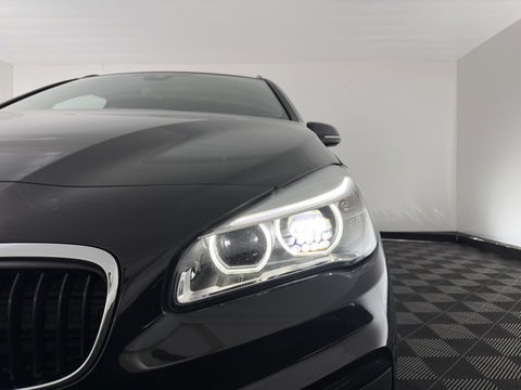 BMW 2 Serie Active Tourer 225xe iPerformance Executive Plug-In Aut. *LUXURY-LEATHER | FULL-LED | NAVI-FULLMAP | PRIVACY-GLASS | ECC | COMFORT-SEATS | PDC | CRUISE | 17''ALU*