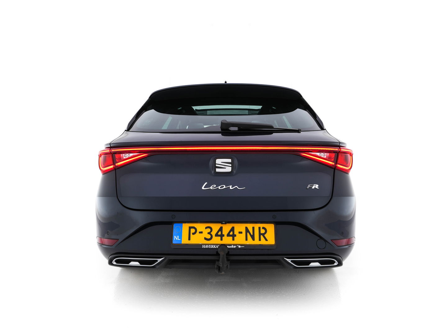 SEAT Leon Sportstourer 2.0 TDI FR Business Intense (INCL-BTW) Aut.  *PANO | FULL-LED | ADAPTIVE-CRUISE | DIGI-COCKPIT | NAVI-FULLMAP | LEATHER-MICROFIBRE | CARPLAY | KEYLESS | SHIFT-PADDLES | SPORT-SEATS | AMBIENT-LIGHT | CAMERA | 17''ALU | T