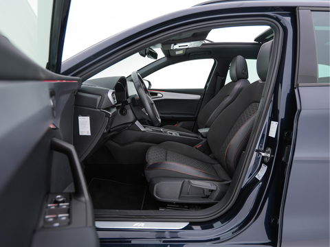 SEAT Leon Sportstourer 2.0 TDI FR Business Intense (INCL-BTW) Aut.  *PANO | FULL-LED | ADAPTIVE-CRUISE | DIGI-COCKPIT | NAVI-FULLMAP | LEATHER-MICROFIBRE | CARPLAY | KEYLESS | SHIFT-PADDLES | SPORT-SEATS | AMBIENT-LIGHT | CAMERA | 17''ALU | T