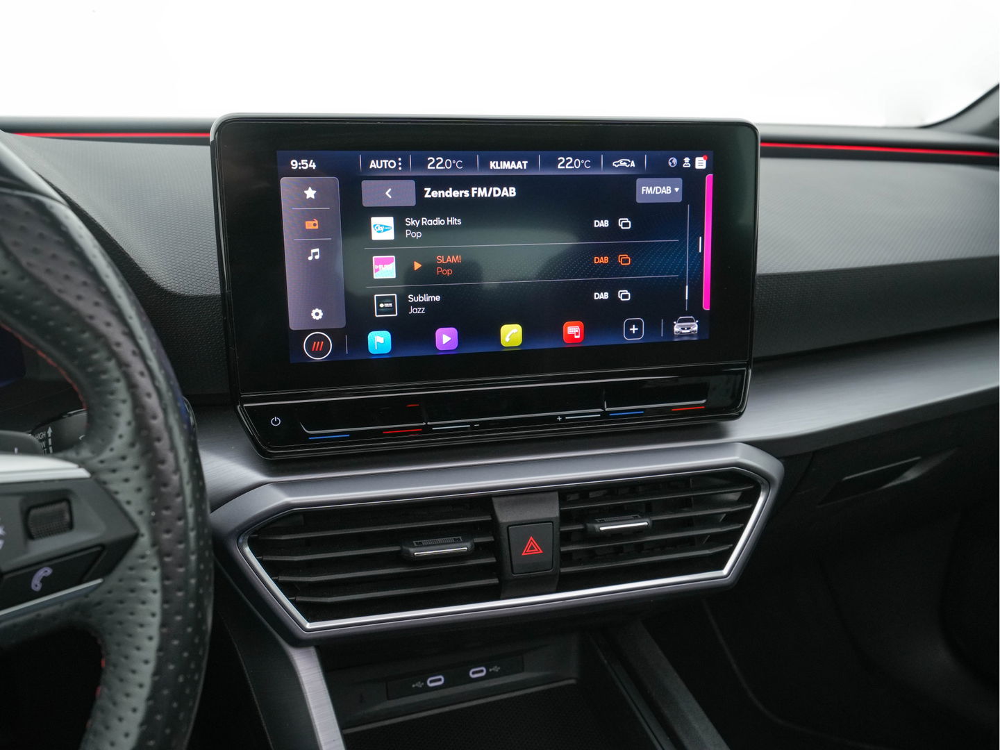 SEAT Leon Sportstourer 2.0 TDI FR Business Intense (INCL-BTW) Aut.  *PANO | FULL-LED | ADAPTIVE-CRUISE | DIGI-COCKPIT | NAVI-FULLMAP | LEATHER-MICROFIBRE | CARPLAY | KEYLESS | SHIFT-PADDLES | SPORT-SEATS | AMBIENT-LIGHT | CAMERA | 17''ALU | T