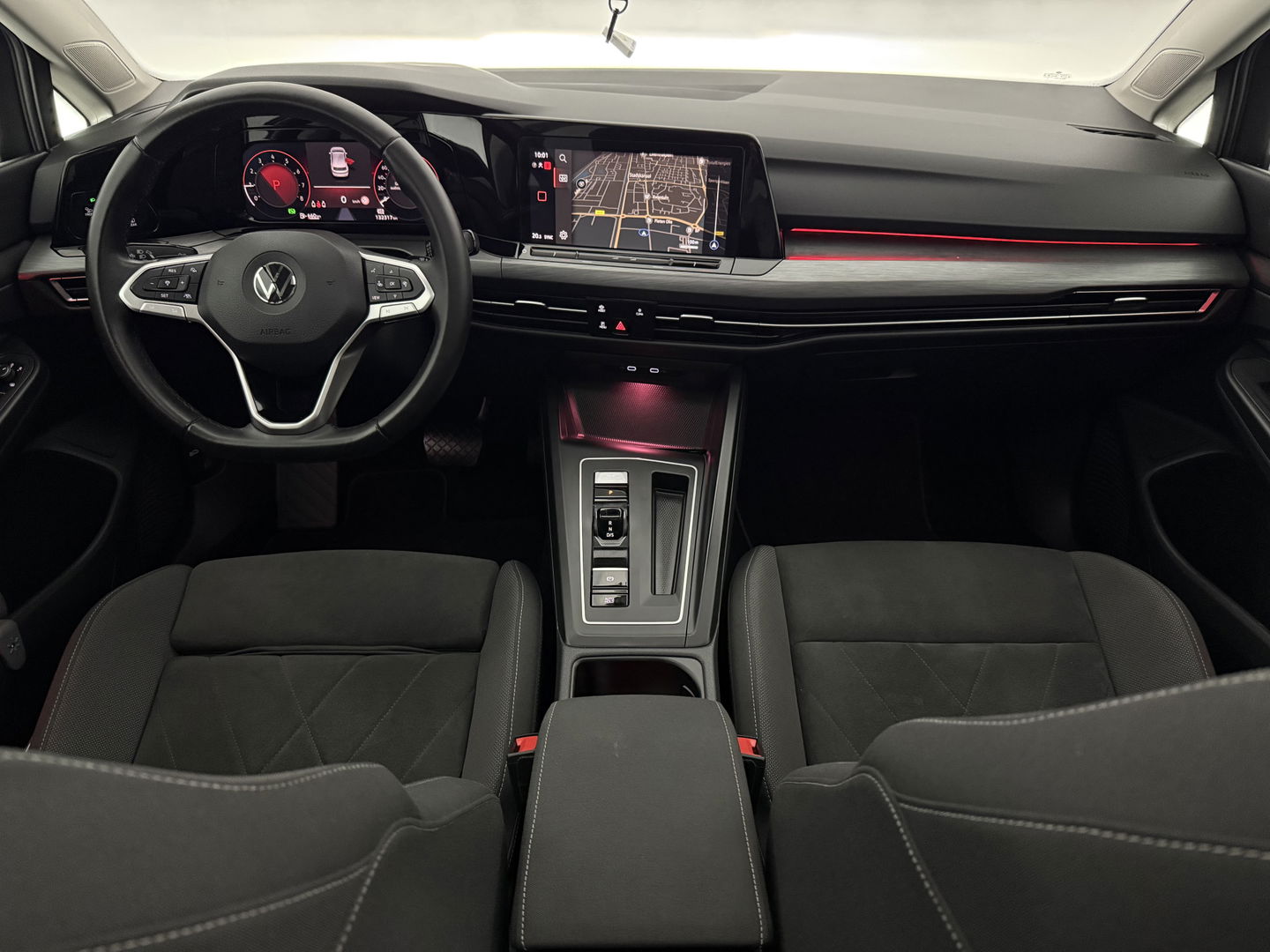 Volkswagen Golf 1.5 eTSI Style | Pano | Memory | Virtual | Massage | Sfeer | Camera | Carplay | Adaptive Cruise | NAP