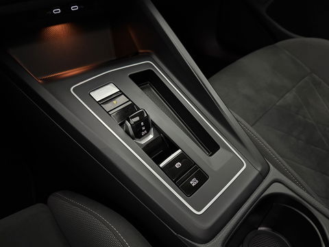 Volkswagen Golf 1.5 eTSI Style | Pano | Memory | Virtual | Massage | Sfeer | Camera | Carplay | Adaptive Cruise | NAP