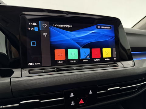 Volkswagen Golf 1.5 eTSI Style | Pano | Memory | Virtual | Massage | Sfeer | Camera | Carplay | Adaptive Cruise | NAP