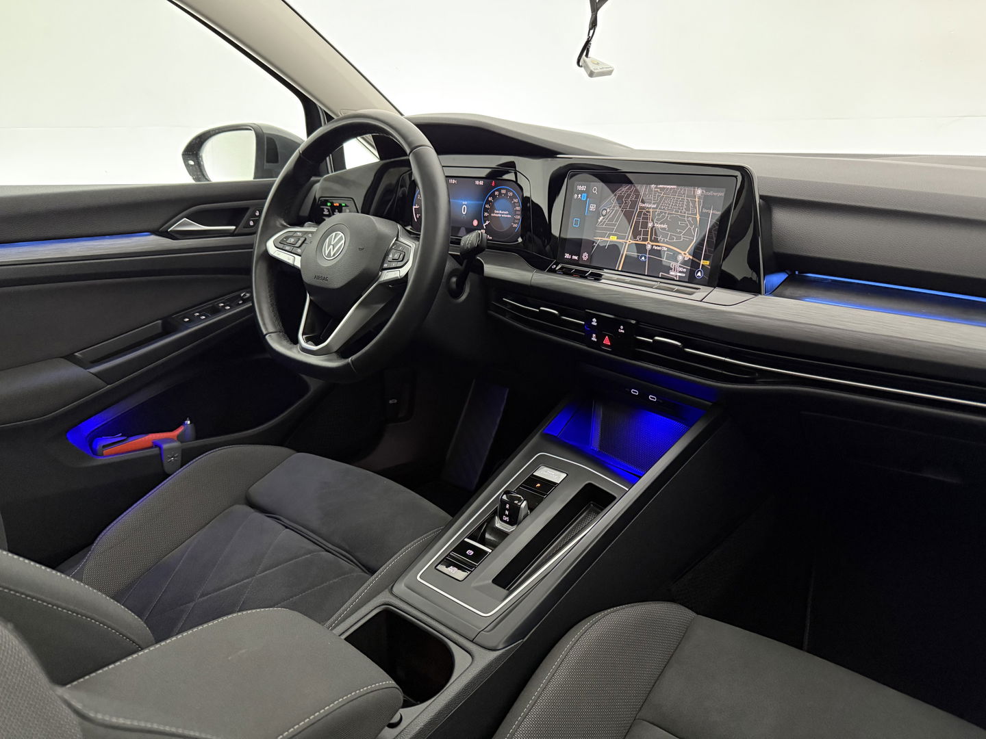 Volkswagen Golf 1.5 eTSI Style | Pano | Memory | Virtual | Massage | Sfeer | Camera | Carplay | Adaptive Cruise | NAP