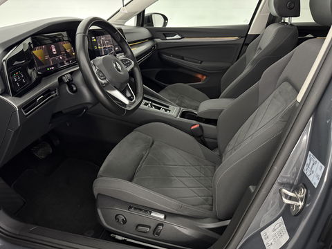 Volkswagen Golf 1.5 eTSI Style | Pano | Memory | Virtual | Massage | Sfeer | Camera | Carplay | Adaptive Cruise | NAP