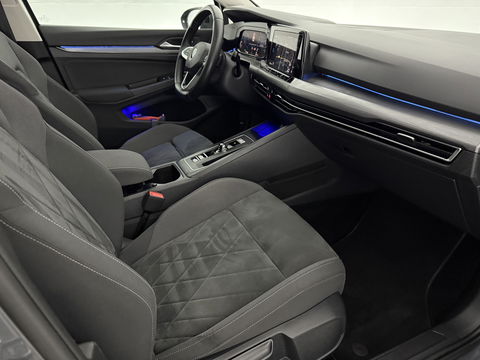 Volkswagen Golf 1.5 eTSI Style | Pano | Memory | Virtual | Massage | Sfeer | Camera | Carplay | Adaptive Cruise | NAP