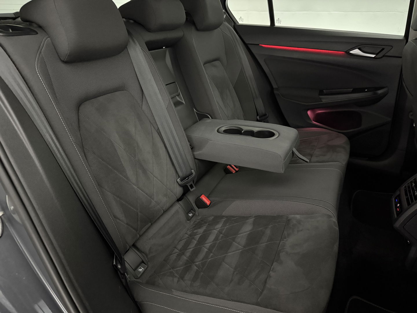 Volkswagen Golf 1.5 eTSI Style | Pano | Memory | Virtual | Massage | Sfeer | Camera | Carplay | Adaptive Cruise | NAP