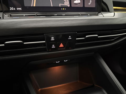 Volkswagen Golf 1.5 eTSI Style | Pano | Memory | Virtual | Massage | Sfeer | Camera | Carplay | Adaptive Cruise | NAP