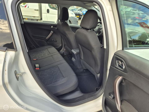 Peugeot 2008 1.2 PureTech, Navi, D-Riem vervangen, Trekhaak