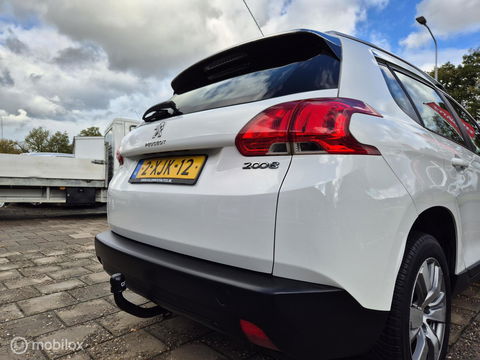 Peugeot 2008 1.2 PureTech, Navi, D-Riem vervangen, Trekhaak