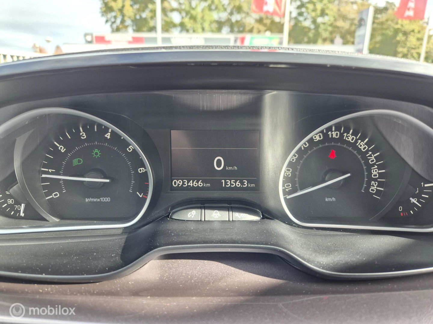 Peugeot 2008 1.2 PureTech, Navi, D-Riem vervangen, Trekhaak