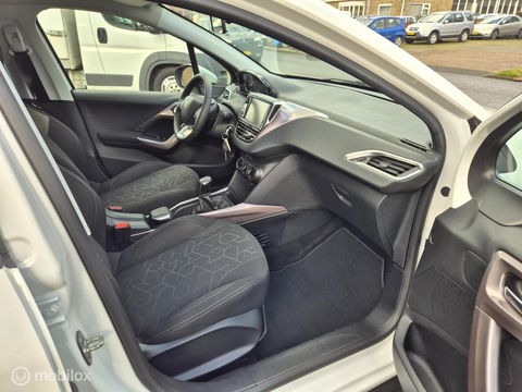 Peugeot 2008 1.2 PureTech, Navi, D-Riem vervangen, Trekhaak