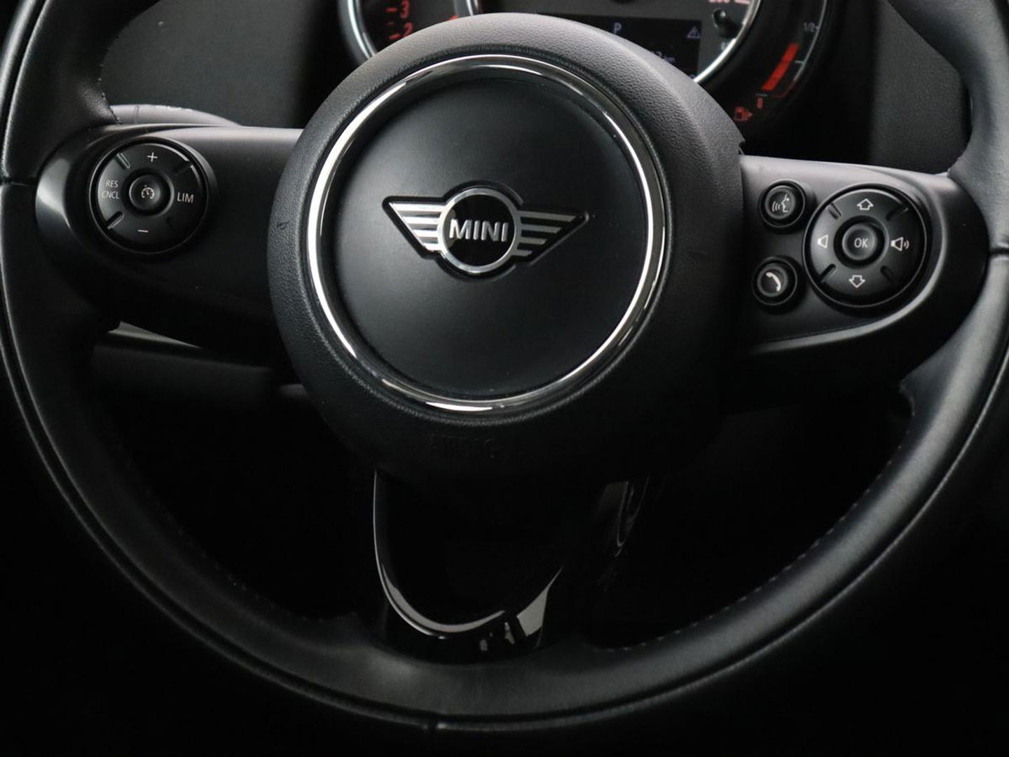 MINI Countryman 1.5 One Business Edition | Harman/Kardon | Carplay | Full LED | Keyless | Navigatie | Park Assist | Half leder | Climate control | Cruise control