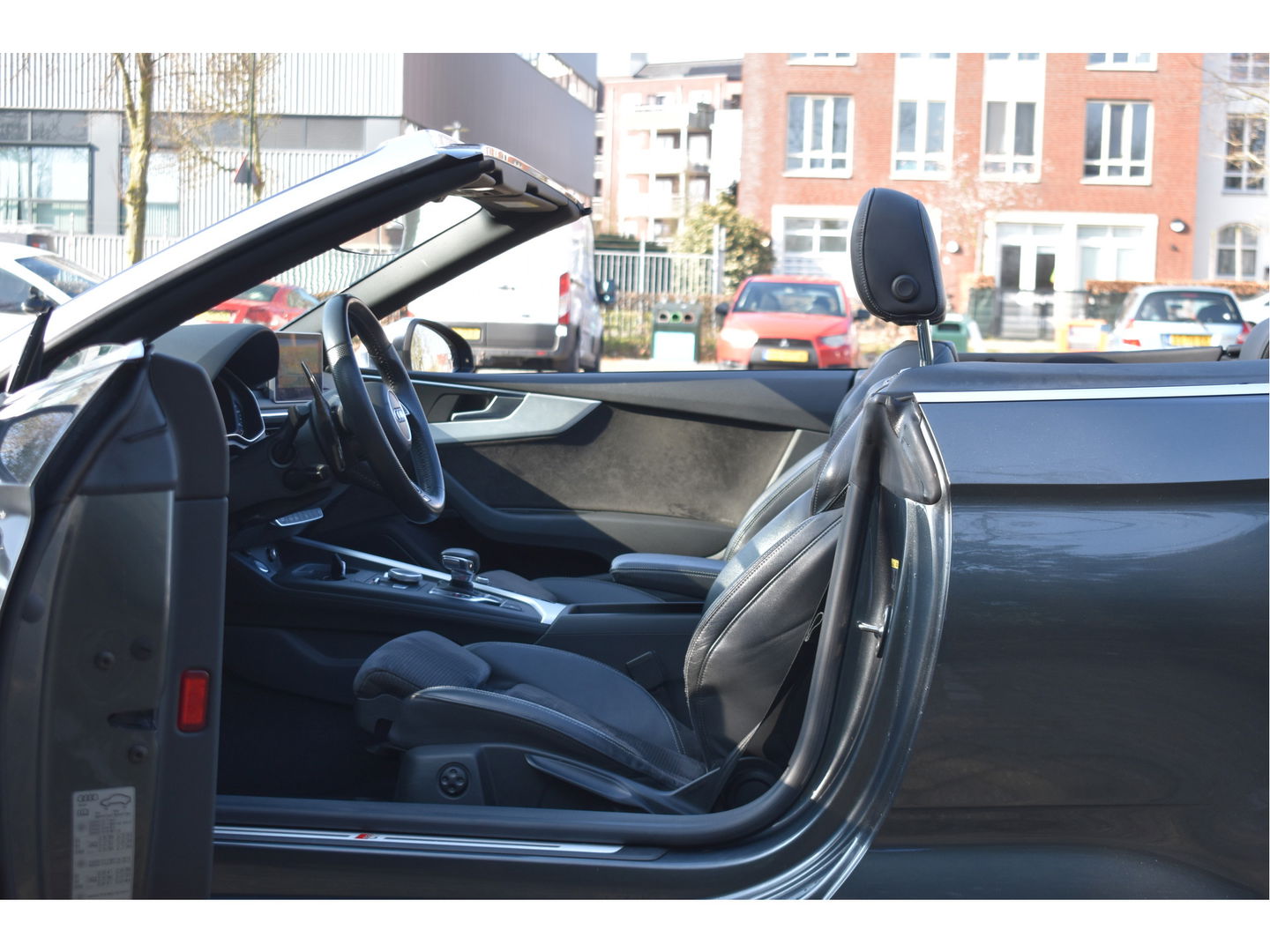 Audi A5 Cabriolet 2.0 TFSI MHEV Design Pro Line Plus 3x S-Line Elekt.haak | Stoel- & nekverwarming | Keyless | Carplay | Virtual Cockpit | Full LED | Historie