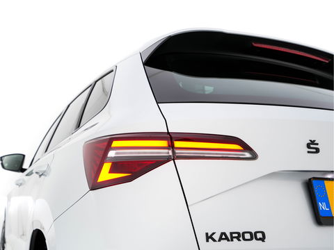 Škoda Karoq 1.5 TSI ACT Sportline (INCL-BTW) Aut. *PANO | DIGI-COCKPIT | ADAPTIVE-CRUISE | FULL-LED | BLIND-SPOT | HEATED-SPORTSEATS | CAMERA | AMBIENT-LIGHT | NAVI-FULLMAP | KEYLESS | DAB+ | SHIFT-PADDLES | PRIVACY-GLASS | .