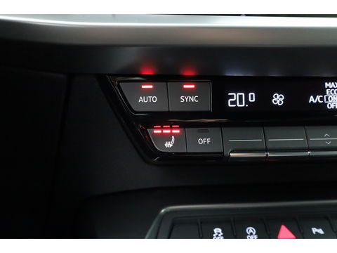 Audi A3 Sportback 30 TFSI Pro Line | facelift model | Camera | Keyless | Stoelverw. | Cruise | 18''