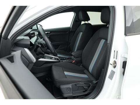 Audi A3 Sportback 30 TFSI Pro Line | facelift model | Camera | Keyless | Stoelverw. | Cruise | 18''