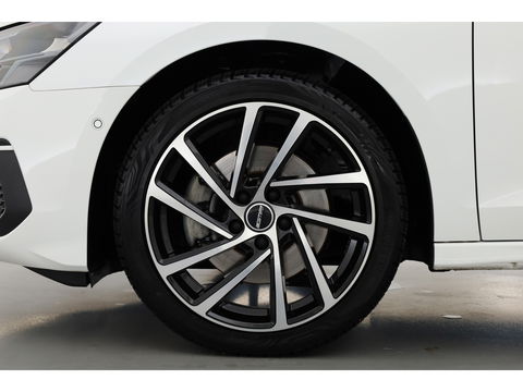 Audi A3 Sportback 30 TFSI Pro Line | facelift model | Camera | Keyless | Stoelverw. | Cruise | 18''