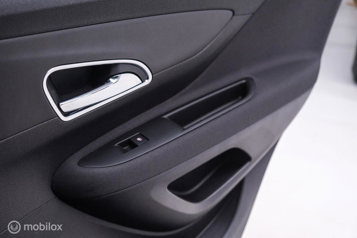 Opel Mokka 1.4 T Edition 4x4 | 1e eigenaar | Dealer OH | Trekhaak | NL auto NAP | Rijklaarprijs | Navigatie |