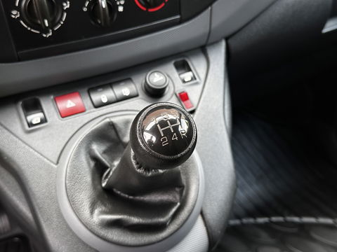 Peugeot Partner 122 1.6 HDI L1 XR Profit + | Radio CD-Speler | Elektrische Ramen | Centrale Deurvergrendeling | Rijmodus Regeling |