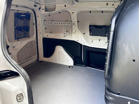 Peugeot Partner 122 1.6 HDI L1 XR Profit + | Radio CD-Speler | Elektrische Ramen | Centrale Deurvergrendeling | Rijmodus Regeling |