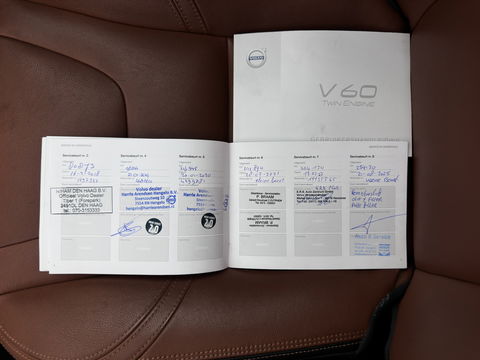 Volvo V60 2.4 D6 Twin Engine AWD Special Edition Plug-In Aut. *PANO | LUXURY-LEATHER | XENON | MEMORY-PACK | HEATED-COMFORTSEATS | NAVI-FULLMAP | CAMERA | ECC | PDC | CRUISE | TOWBAR | 17''ALU*