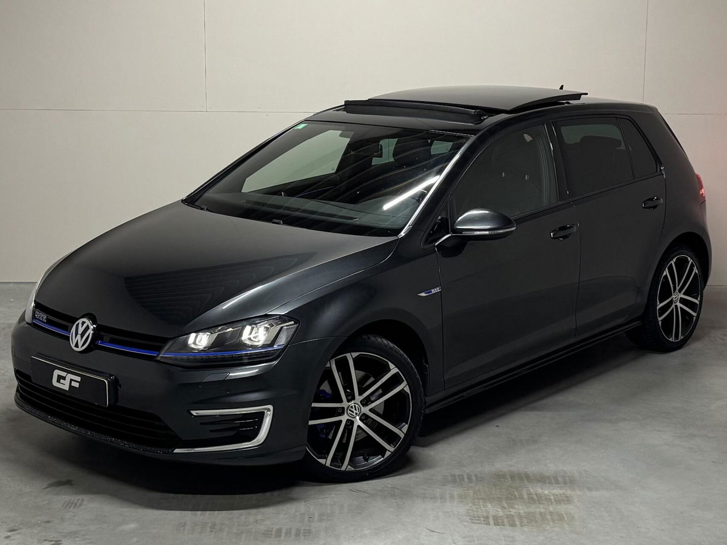 Volkswagen Golf 1.4 TSI GTE Pano PDC navi Cruise NAP stoelverw.