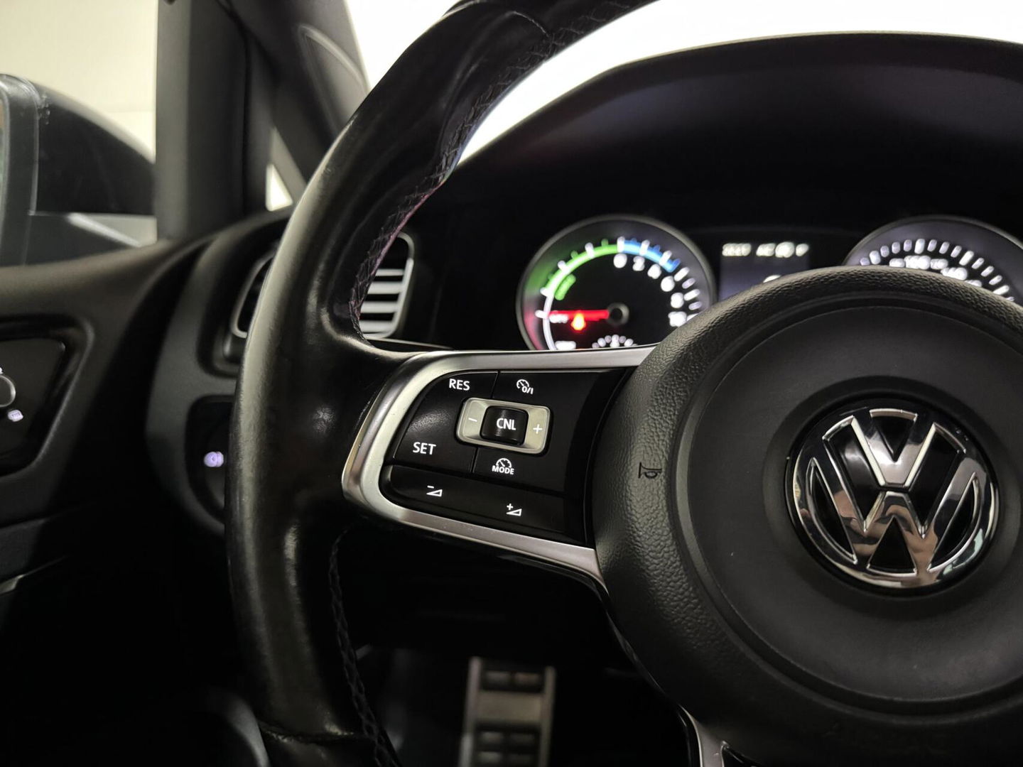 Volkswagen Golf 1.4 TSI GTE Pano PDC navi Cruise NAP stoelverw.
