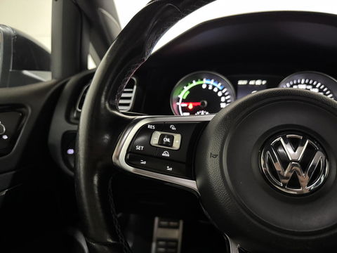 Volkswagen Golf 1.4 TSI GTE Pano PDC navi Cruise NAP stoelverw.