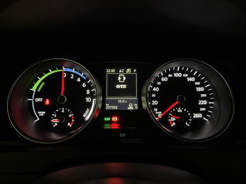 Volkswagen Golf 1.4 TSI GTE Pano PDC navi Cruise NAP stoelverw.