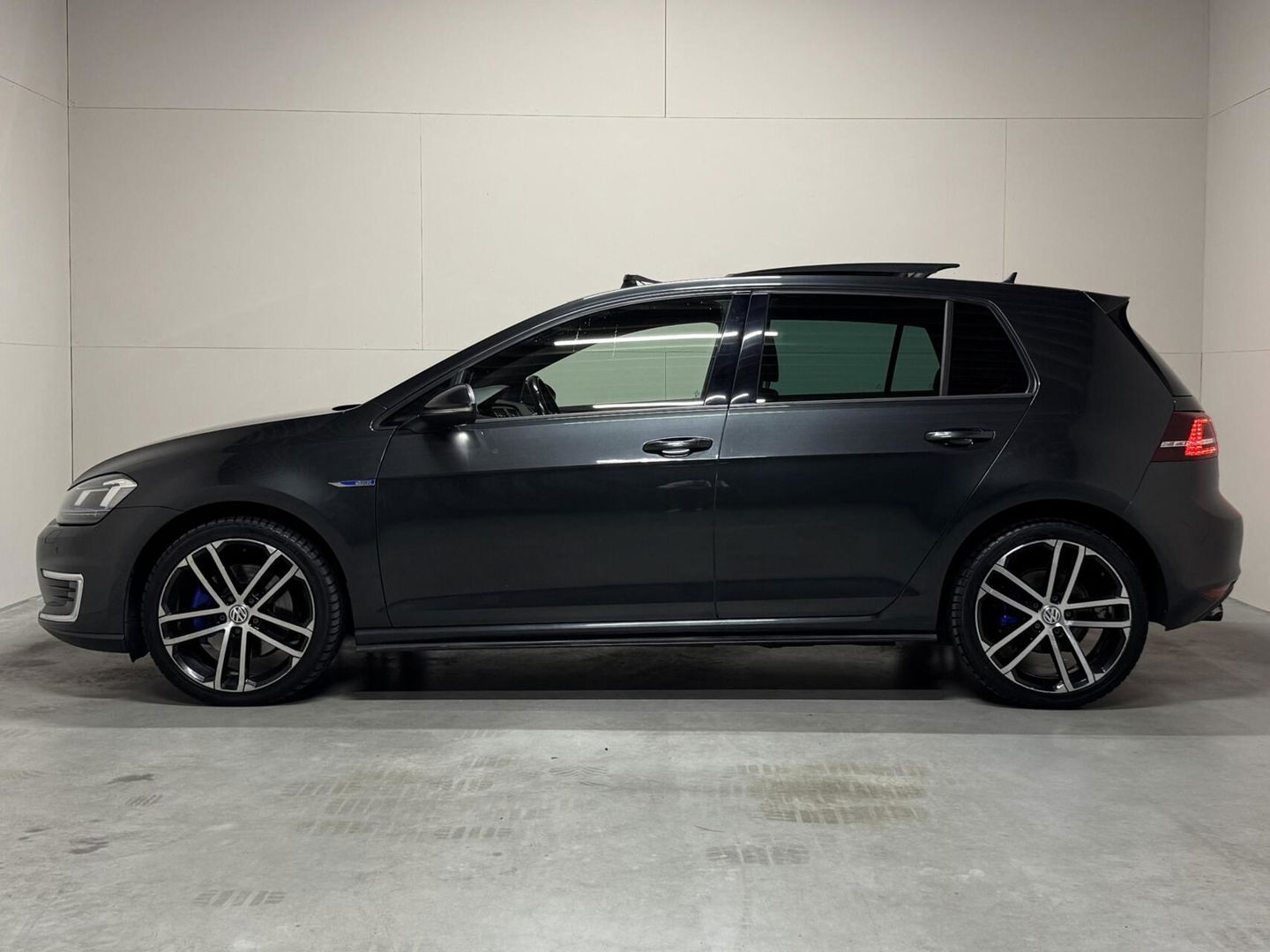 Volkswagen Golf 1.4 TSI GTE Pano PDC navi Cruise NAP stoelverw.