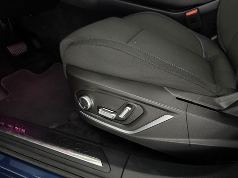 Lynk Co 01 1.5 | Pano | Memory | 360° | Virtual | Sfeerverl. | Keyless | Carplay | Adaptive Cruise