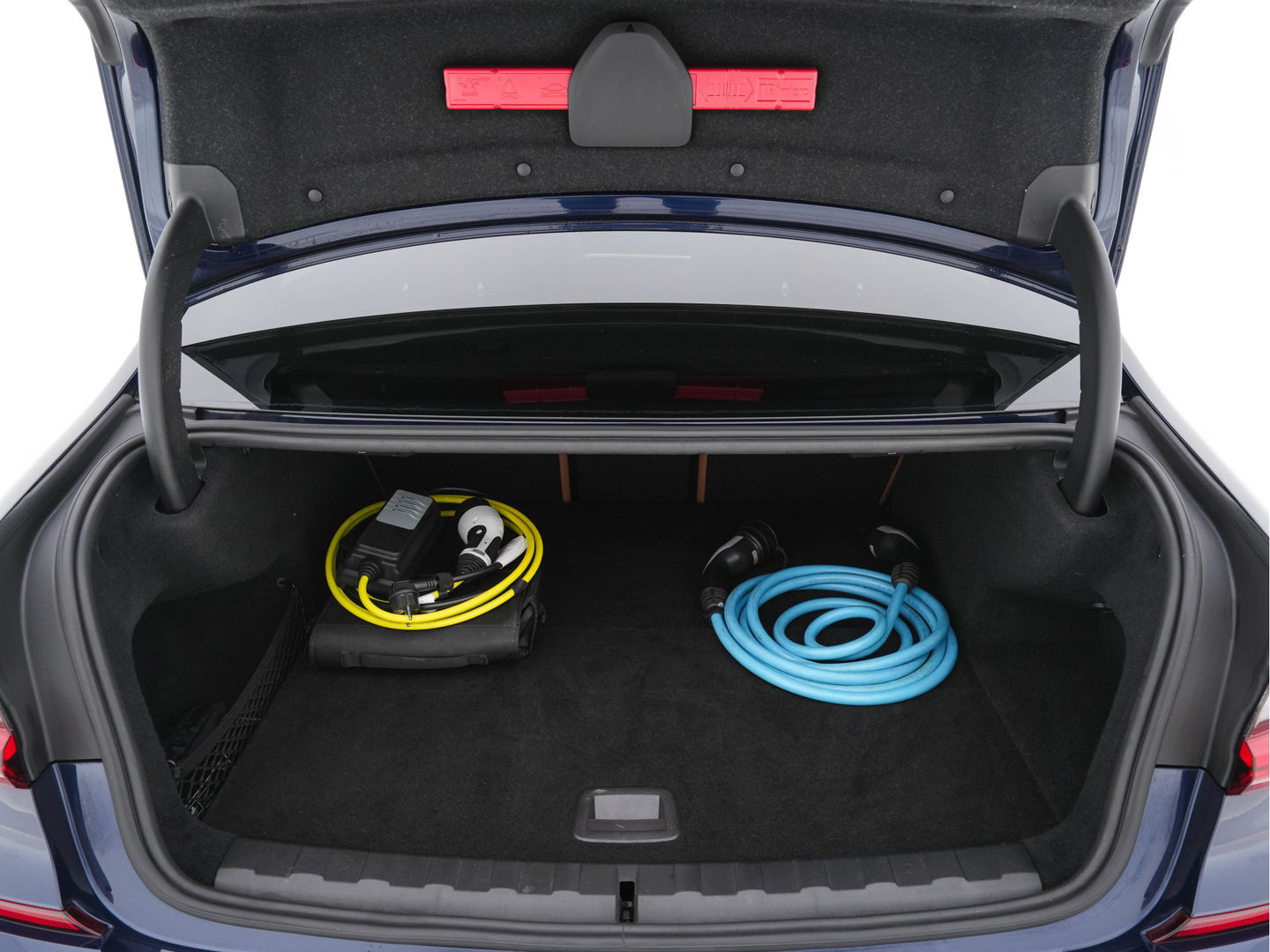 BMW 3-serie 330e eDrive M-Sportpack Edition Plug-In (INCL-BTW) *LUXURY-LEATHER | FULL-LED | HEATED-SPORTSEATS | DIGI-COCKPIT | HIFI-SOUND | NAVI-FULLMAP | AMBIENT-LIGHT | PRIVACY-GLASS | SHIFT-PADDLES | KEYLESS | DAB | ECC | PDC | CARPLAY | ..