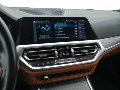 BMW 3-serie 330e eDrive M-Sportpack Edition Plug-In (INCL-BTW) *LUXURY-LEATHER | FULL-LED | HEATED-SPORTSEATS | DIGI-COCKPIT | HIFI-SOUND | NAVI-FULLMAP | AMBIENT-LIGHT | PRIVACY-GLASS | SHIFT-PADDLES | KEYLESS | DAB | ECC | PDC | CARPLAY | ..