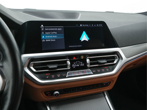 BMW 3-serie 330e eDrive M-Sportpack Edition Plug-In (INCL-BTW) *LUXURY-LEATHER | FULL-LED | HEATED-SPORTSEATS | DIGI-COCKPIT | HIFI-SOUND | NAVI-FULLMAP | AMBIENT-LIGHT | PRIVACY-GLASS | SHIFT-PADDLES | KEYLESS | DAB | ECC | PDC | CARPLAY | ..