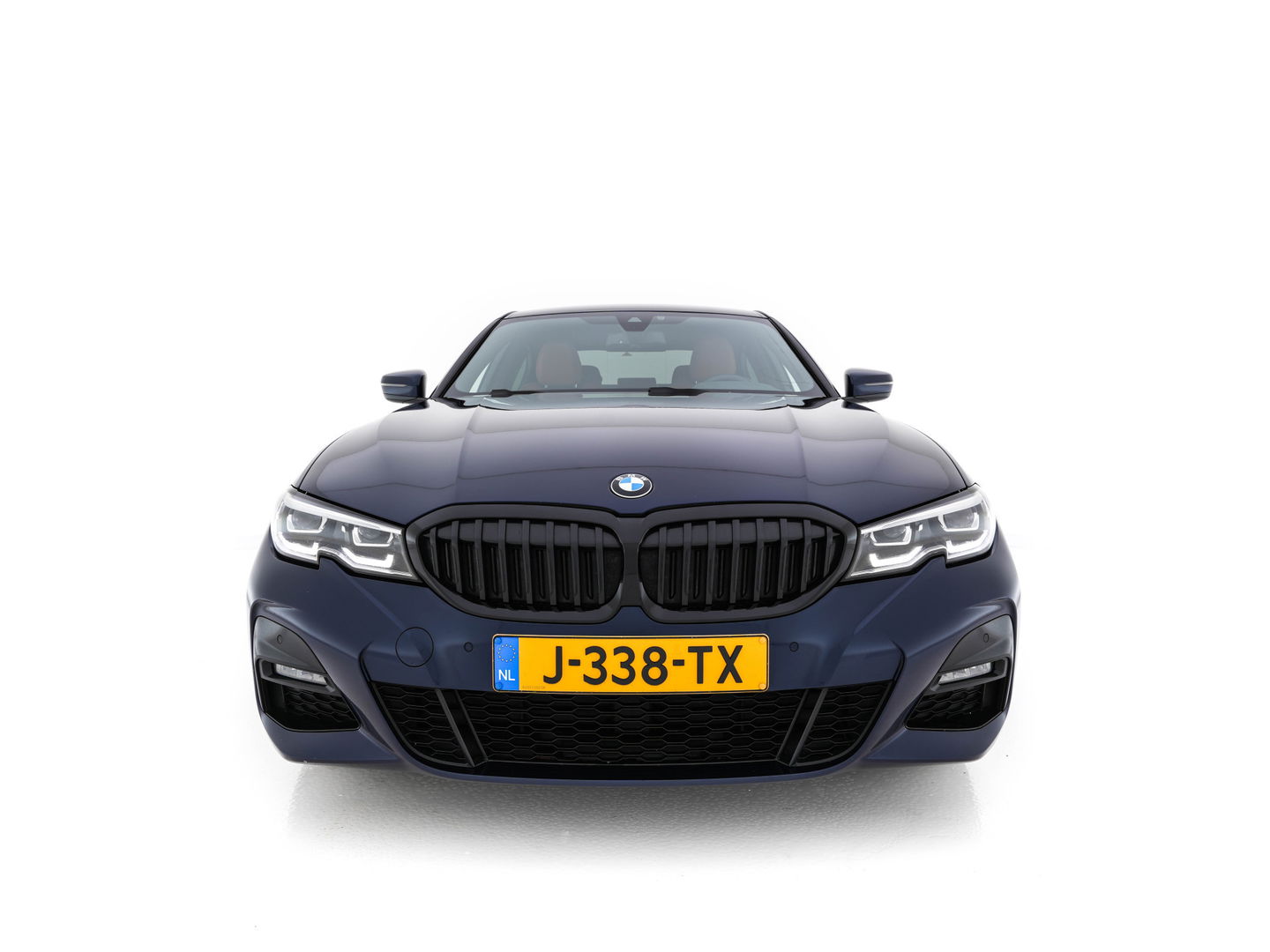 BMW 3-serie 330e eDrive M-Sportpack Edition Plug-In (INCL-BTW) *LUXURY-LEATHER | FULL-LED | HEATED-SPORTSEATS | DIGI-COCKPIT | HIFI-SOUND | NAVI-FULLMAP | AMBIENT-LIGHT | PRIVACY-GLASS | SHIFT-PADDLES | KEYLESS | DAB | ECC | PDC | CARPLAY | ..
