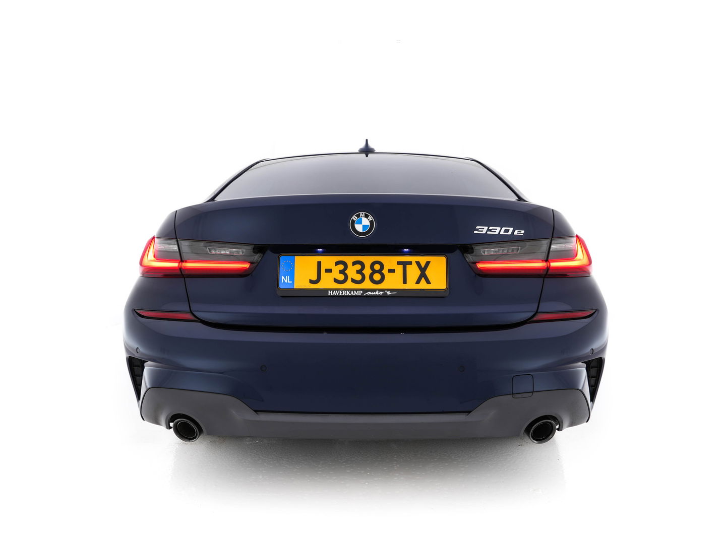 BMW 3-serie 330e eDrive M-Sportpack Edition Plug-In (INCL-BTW) *LUXURY-LEATHER | FULL-LED | HEATED-SPORTSEATS | DIGI-COCKPIT | HIFI-SOUND | NAVI-FULLMAP | AMBIENT-LIGHT | PRIVACY-GLASS | SHIFT-PADDLES | KEYLESS | DAB | ECC | PDC | CARPLAY | ..