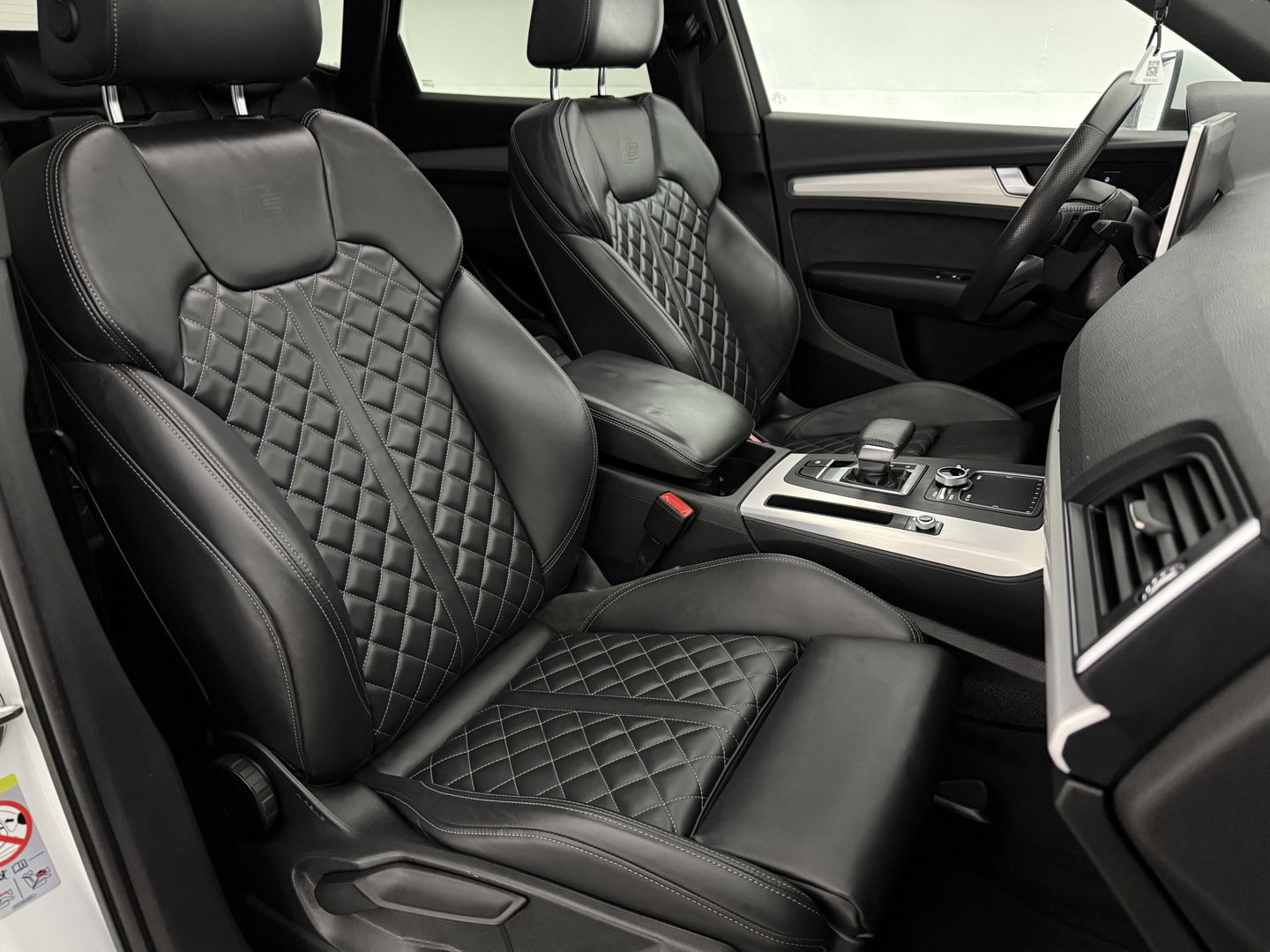 Audi Q5 55 TFSI e Quattro S-line | Luchtvering | Pano | Virtual | Carplay | Trekh. | Keyless | Stoelverw. | Schakelflippers