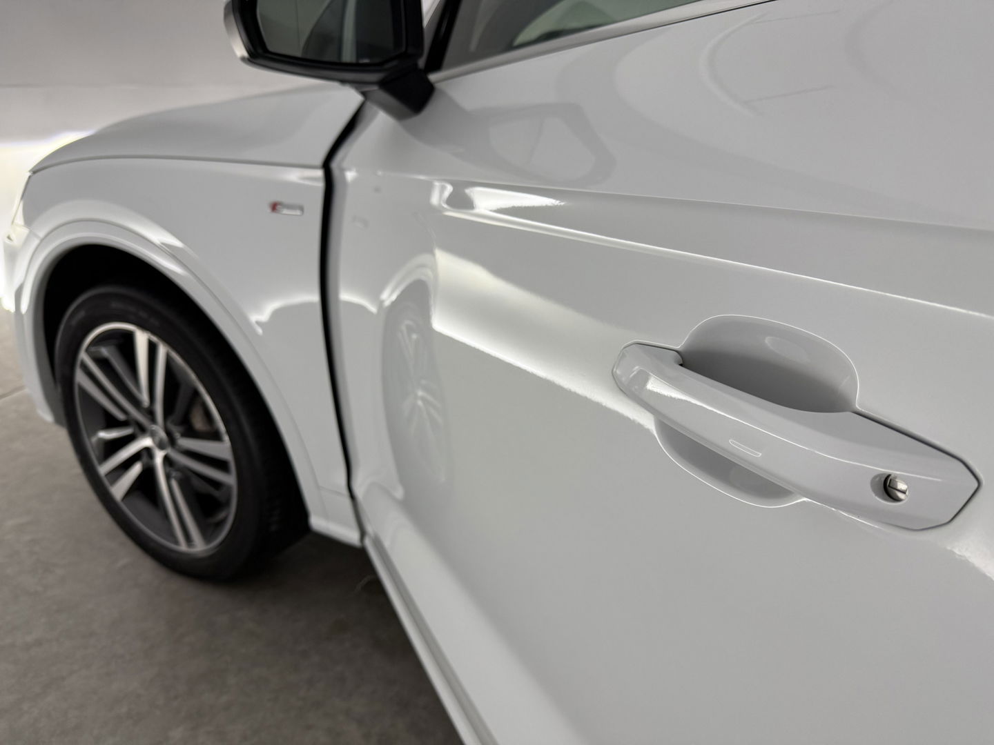 Audi Q5 55 TFSI e Quattro S-line | Luchtvering | Pano | Virtual | Carplay | Trekh. | Keyless | Stoelverw. | Schakelflippers