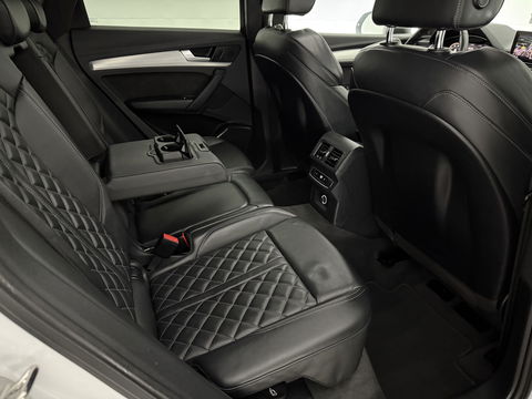 Audi Q5 55 TFSI e Quattro S-line | Luchtvering | Pano | Virtual | Carplay | Trekh. | Keyless | Stoelverw. | Schakelflippers